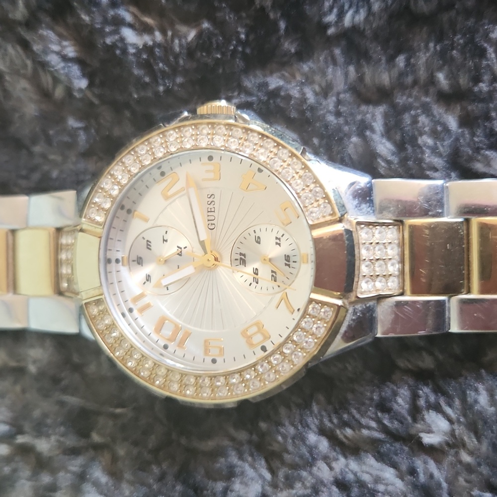 Guess Watch - Picture 2 of 7